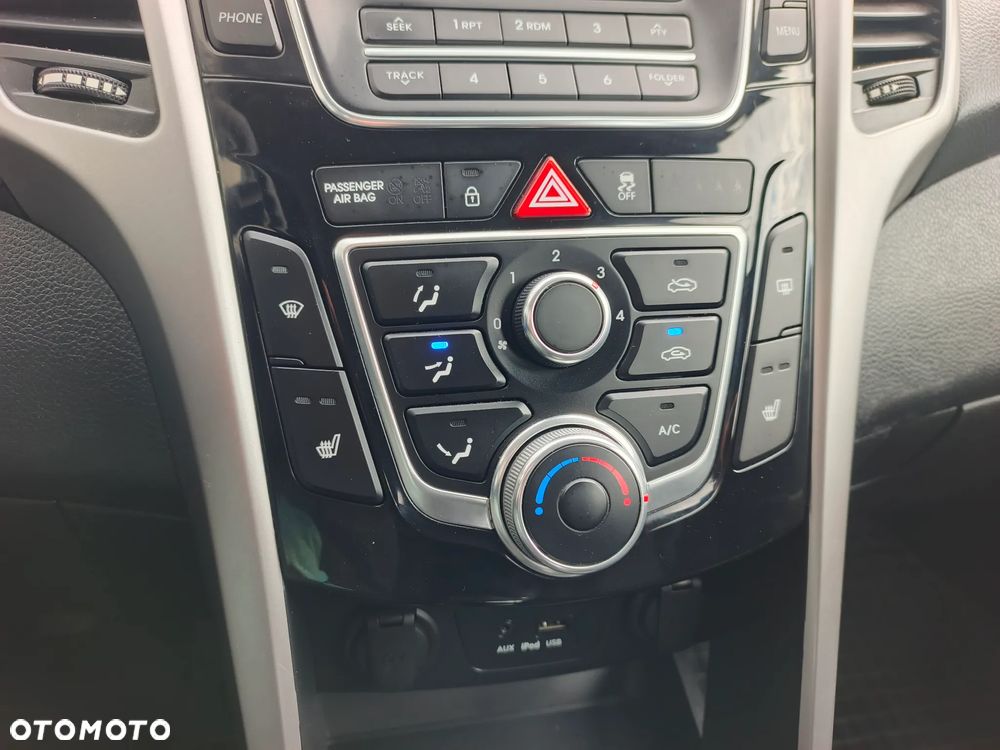 Hyundai i30 i30cw 1.4 Fifa World Cup Edition - 31