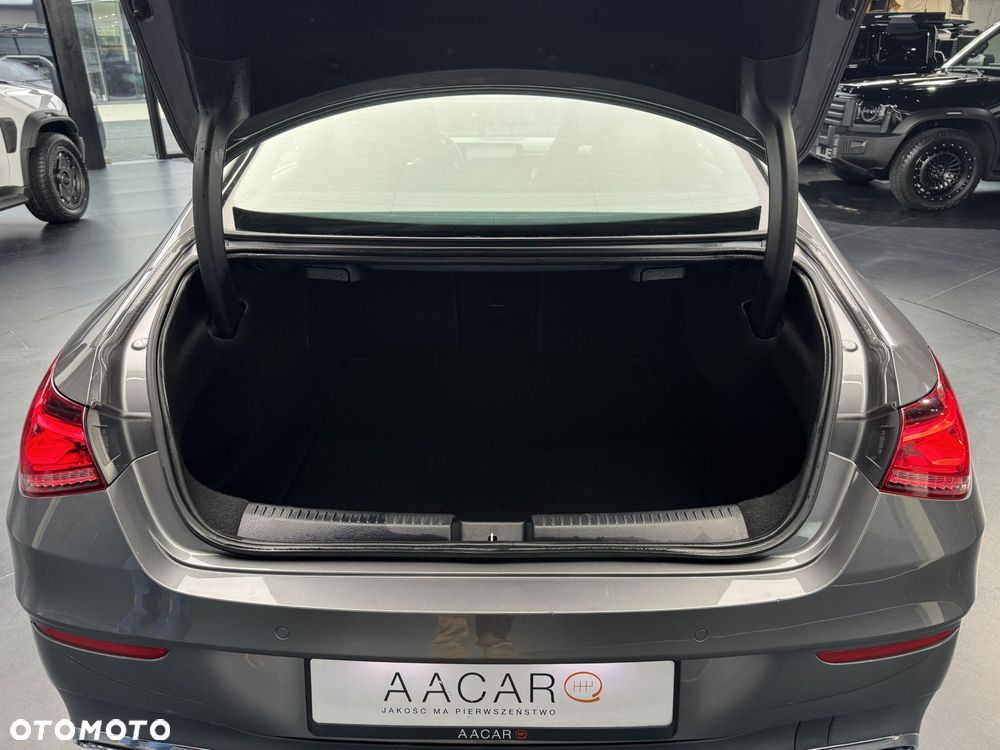 Mercedes-Benz CLA 200 AMG Line 7G-DCT - 19