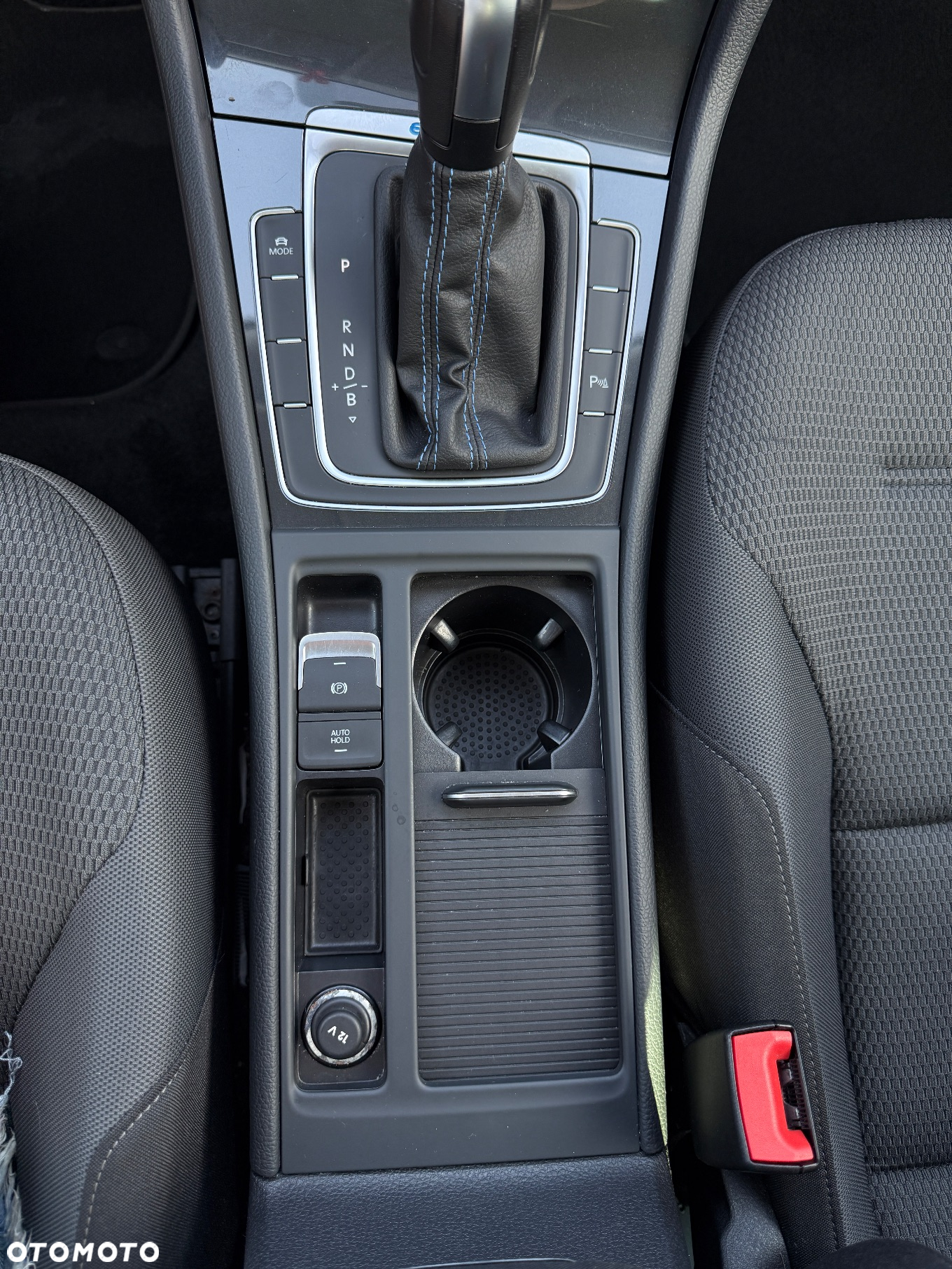 Volkswagen Golf e-Golf - 21