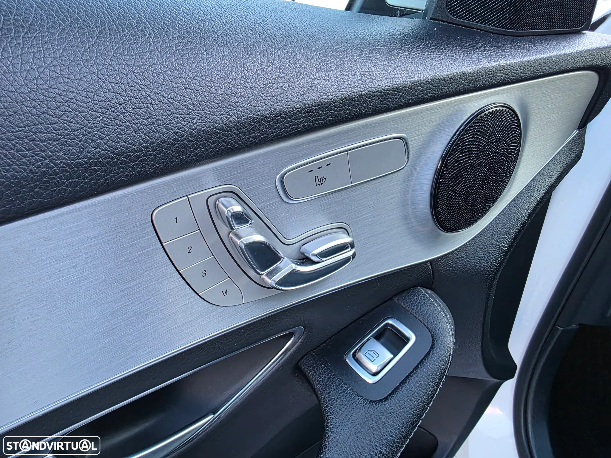Mercedes-Benz C 350 e - 25