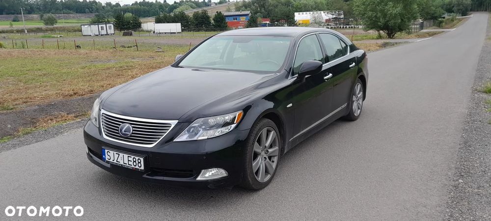 Lexus LS 600h Elegance - 1
