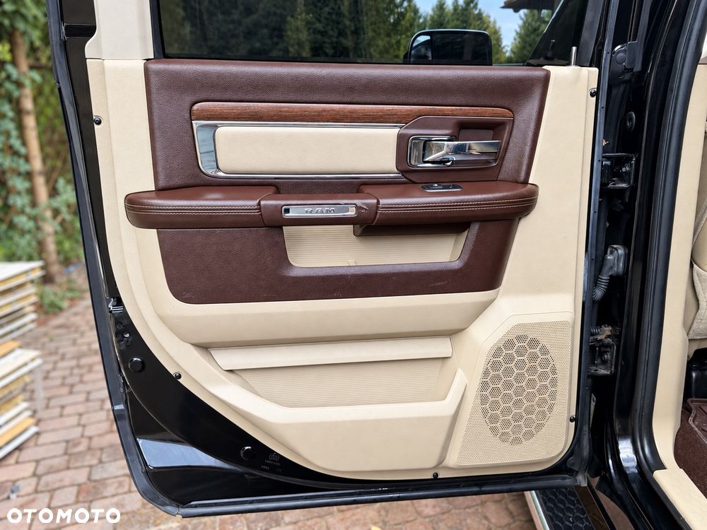 Dodge RAM 5.7 4x4 - 25