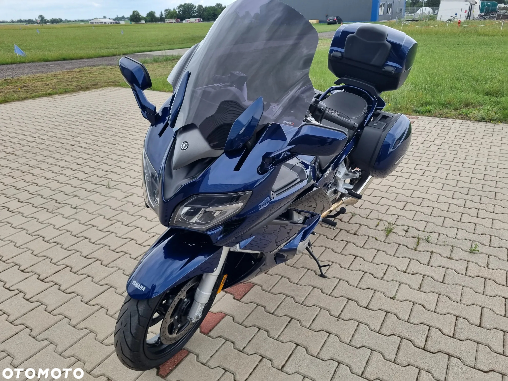 Yamaha FJR - 8