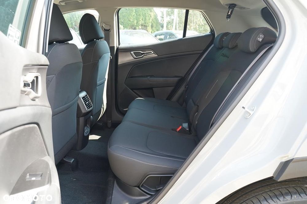 Kia Sportage 1.6 T-GDI M 4WD DCT - 12