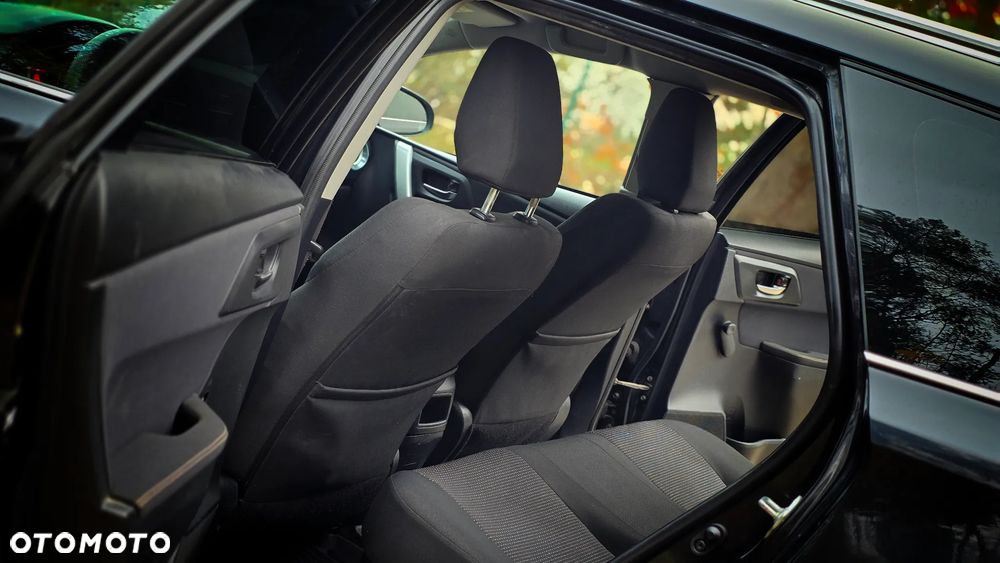 Toyota Auris 1.8 HSD Luna - 14