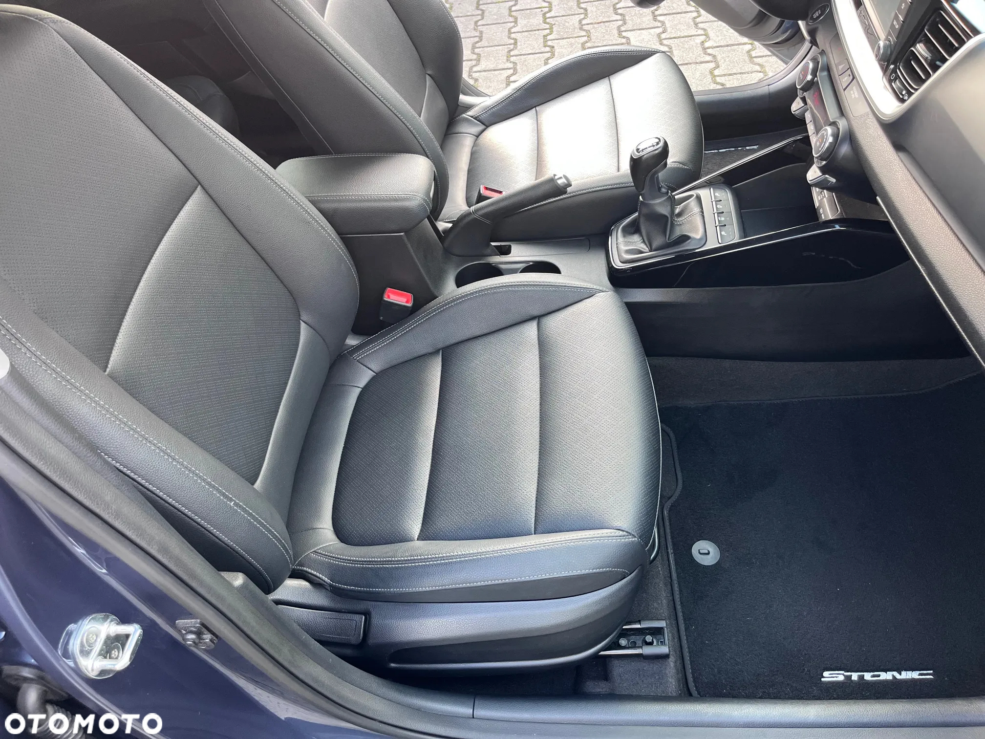 Kia Stonic 1.0 T-GDI 120 Platinum Edition - 20