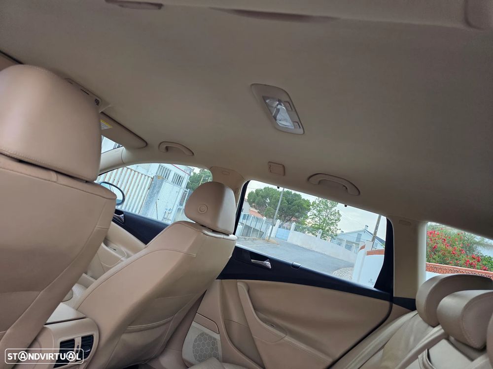 VW Passat Variant 2.0 TDI Confortline - 21