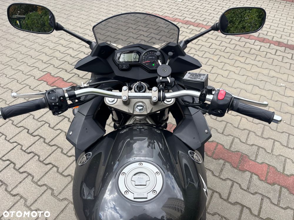 Yamaha XJ - 18