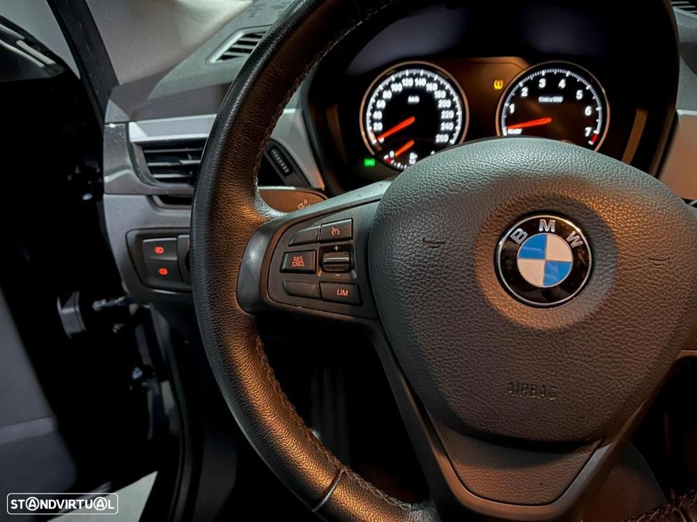 BMW X1 25 e xDrive - 29
