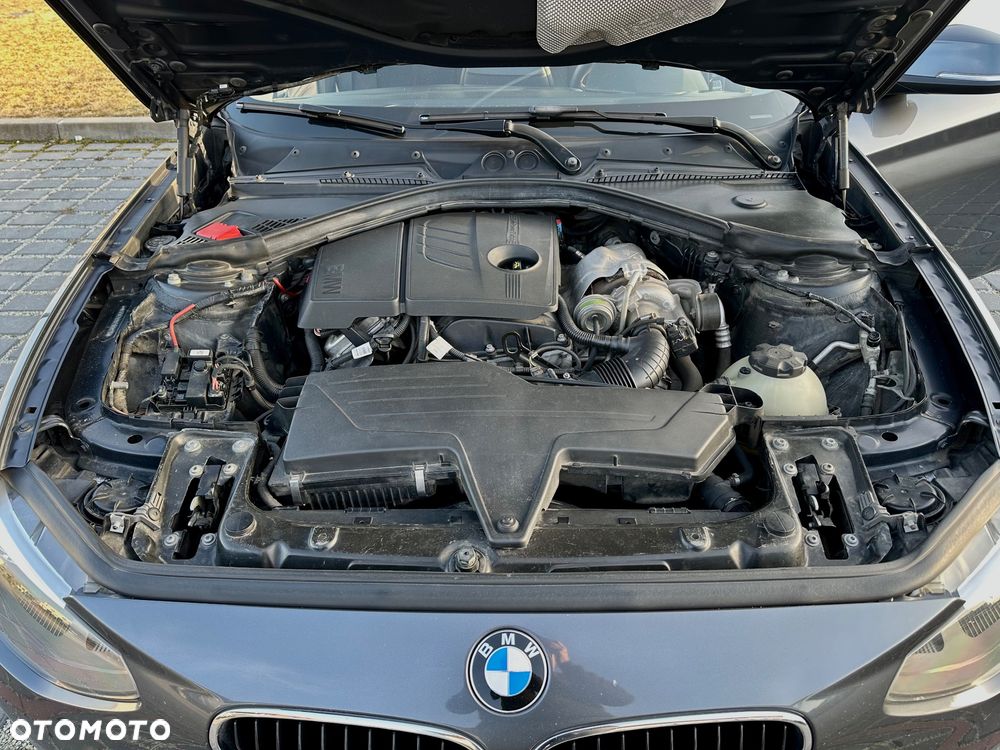 BMW Seria 1 118i Sport Line - 11
