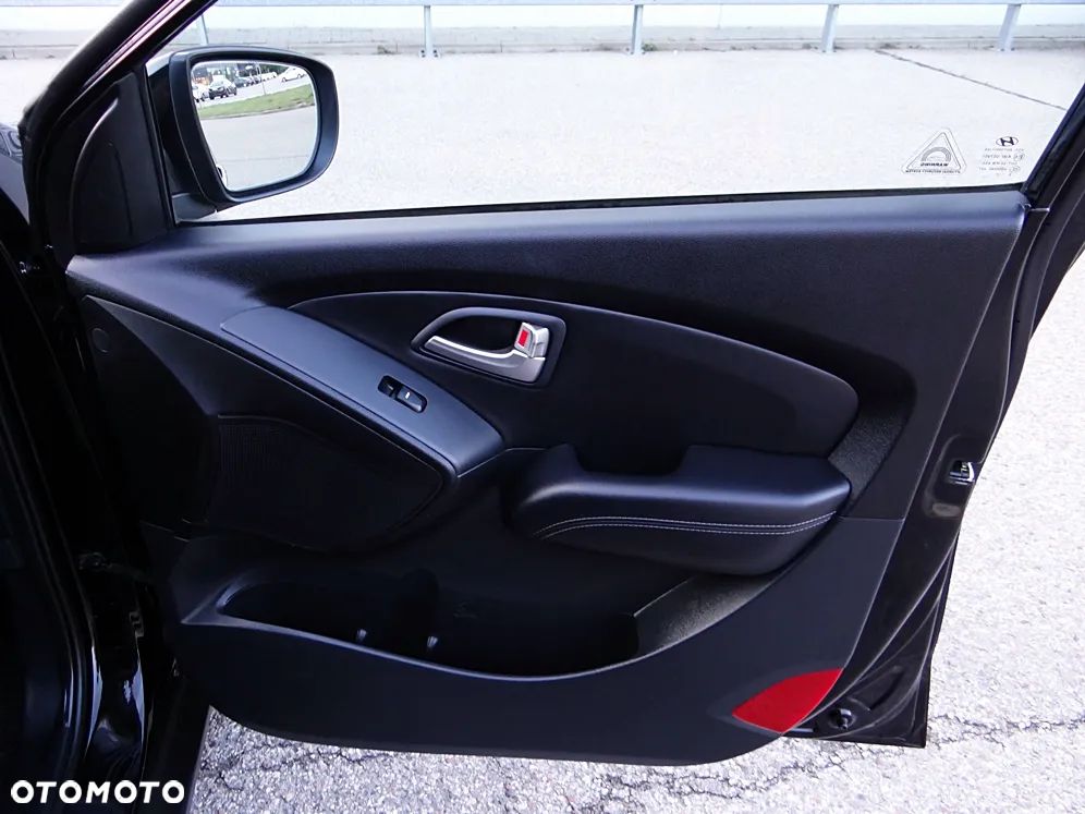 Hyundai ix35 2.0 CRDi 4WD Automatik Premium - 27