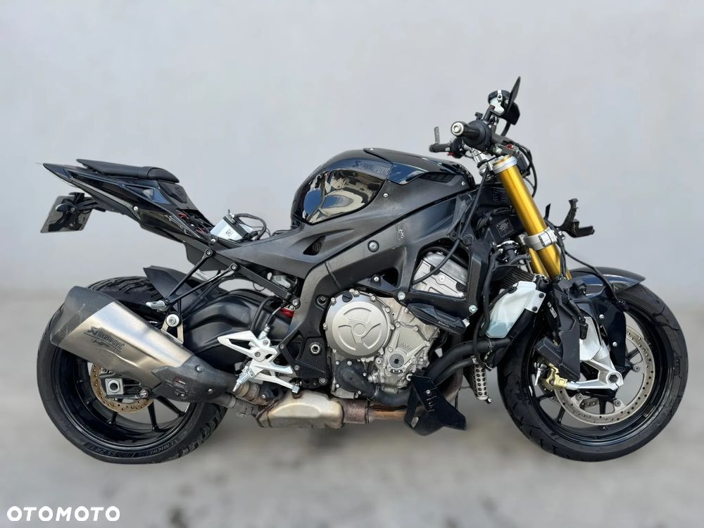 BMW S - 2