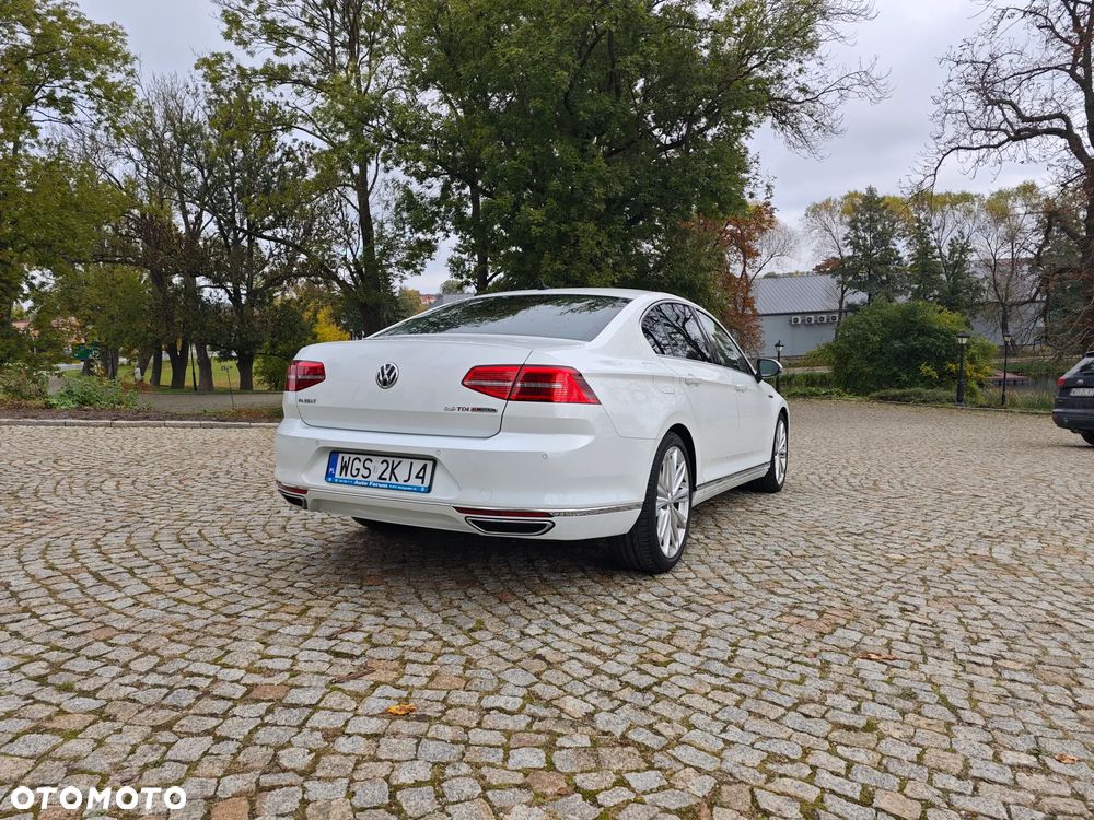 Volkswagen Passat 2.0 TDI Bi-Turbo BMT 4Mot Highline DSG - 13