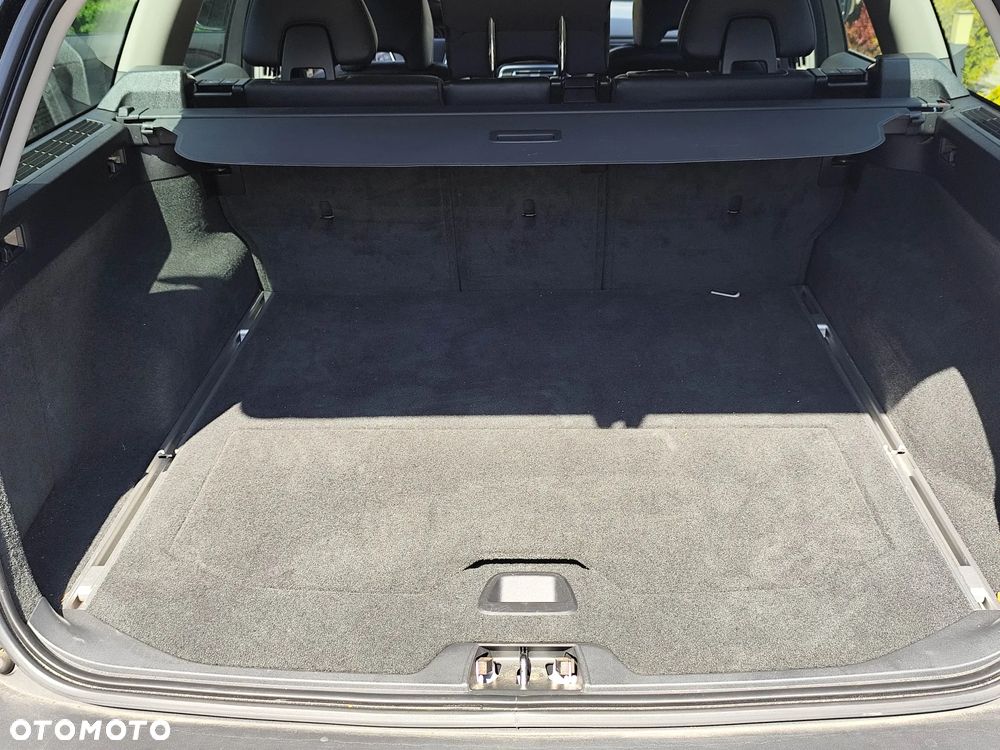 Volvo XC 70 T5 AWD Summum - 23