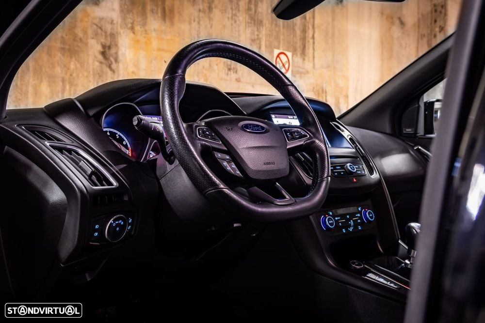 Ford Focus 2.3 EcoBoost RS Pack Performance - 17