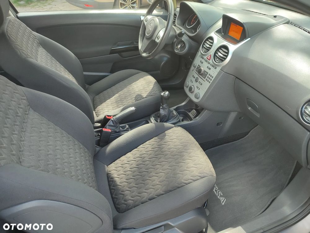 Opel Corsa 1.4 16V Active - 16
