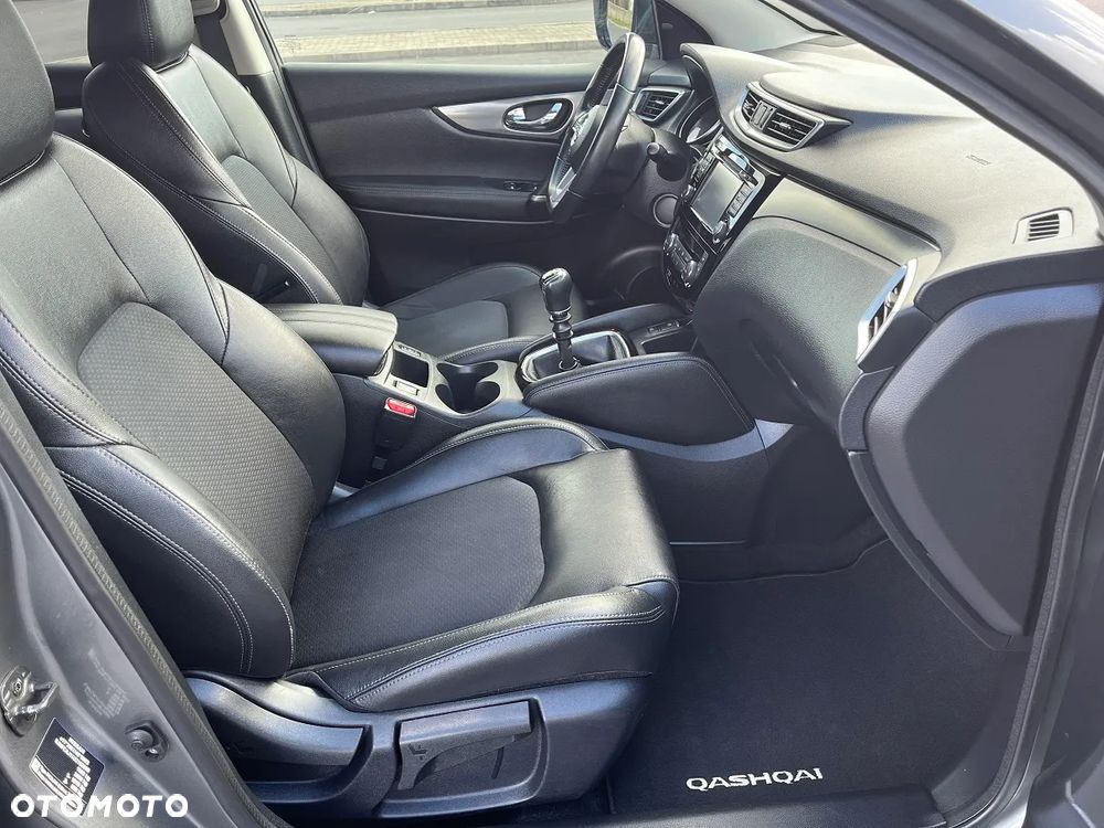 Nissan Qashqai 1.6 DIG-T Tekna+ - 18