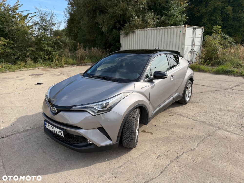 Toyota C-Hr 2016 photo 2