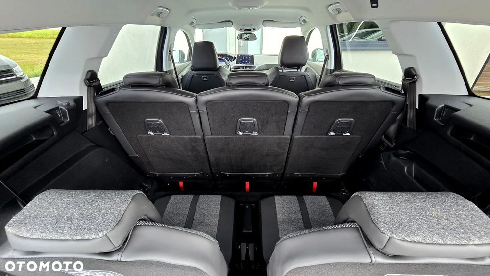 Peugeot 5008 PureTech 130 Stop & Start Allure - 23