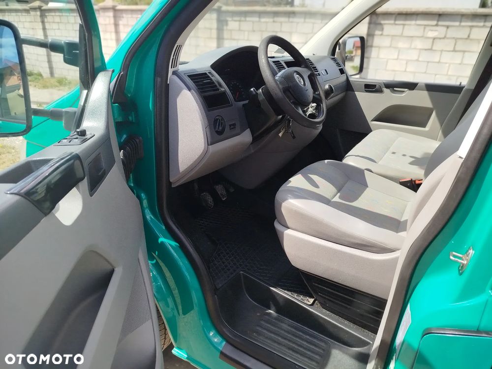 Volkswagen T5 - 8