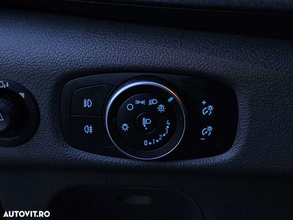 Ford Transit - 28