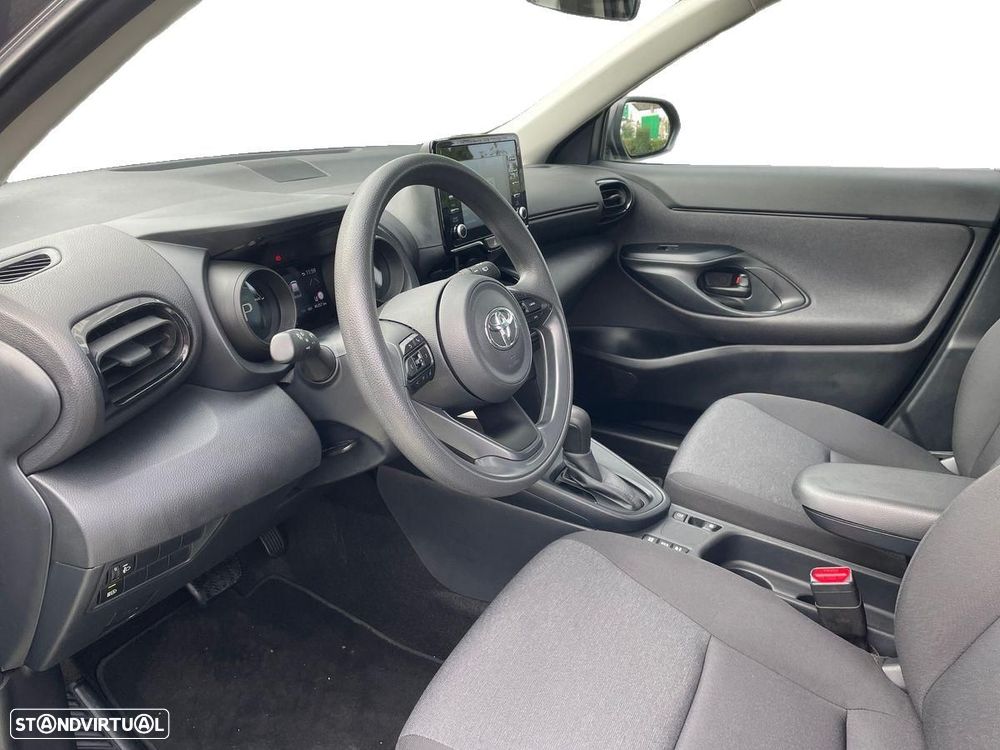 Toyota Yaris Cross 1.5 HDF Comfort - 12