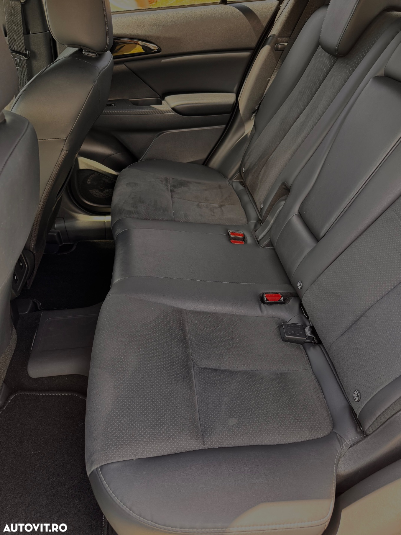 Mitsubishi Eclipse-Cross - 7