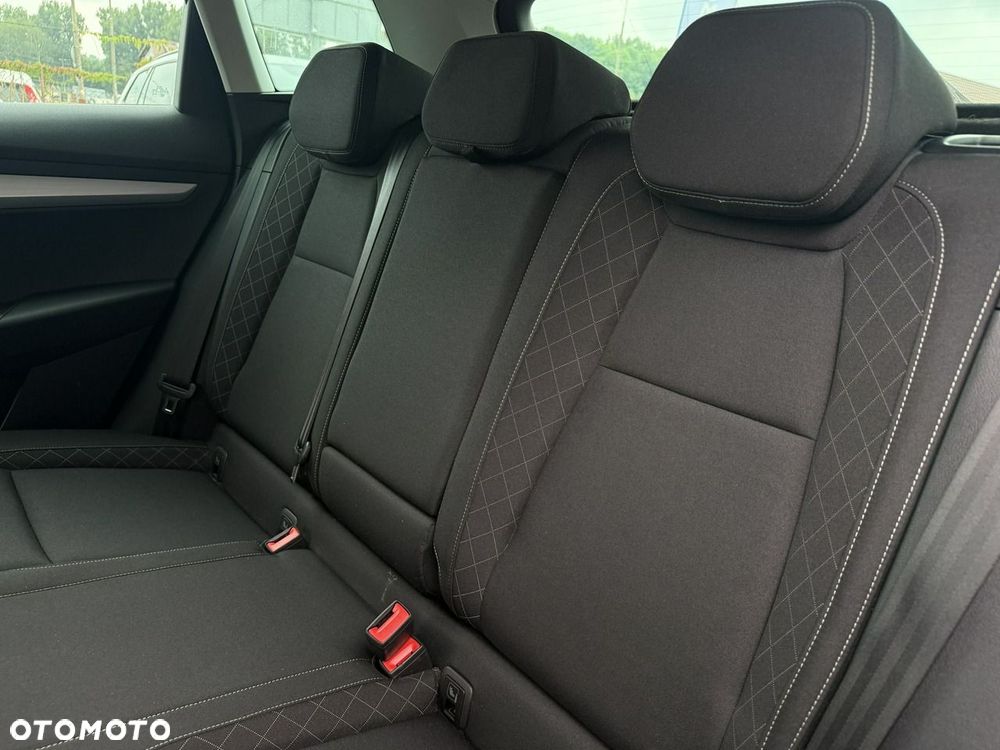 Skoda Karoq 1.5 TSI DSG Ambition - 32