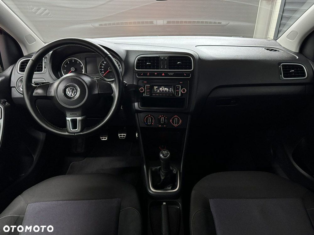 Volkswagen Polo - 12