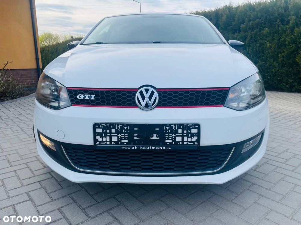 Volkswagen Polo 1.2 TSI Style - 2