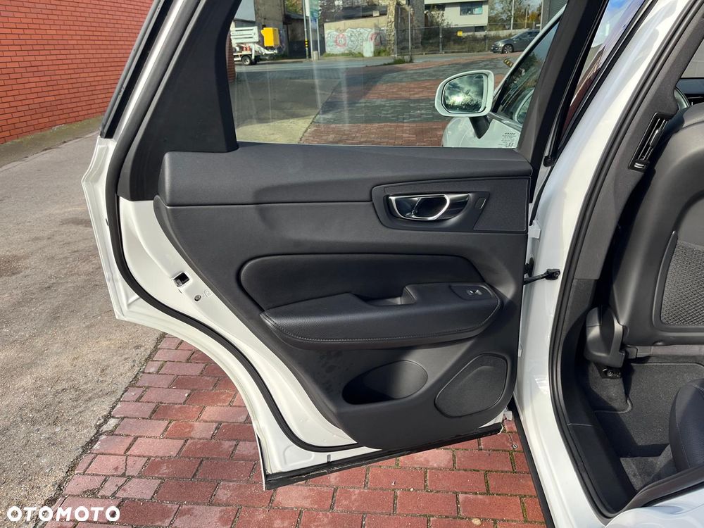 Volvo XC 60 D4 Inscription - 8