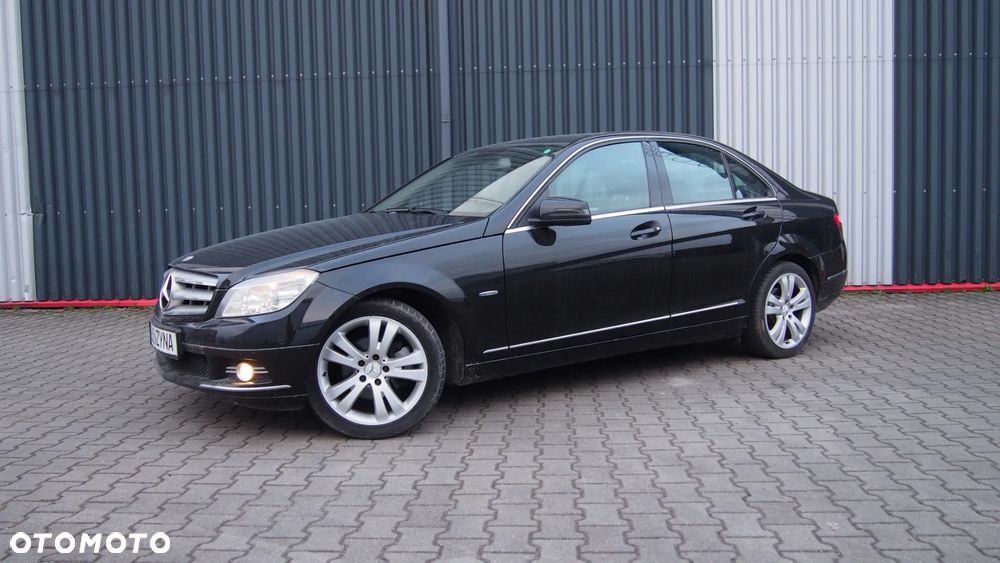 Mercedes-Benz Klasa C 180 Kompressor BlueEFFICIENCY Elegance - 14