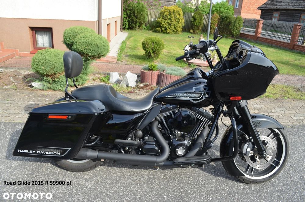 Harley-Davidson Touring Street Glide - 2