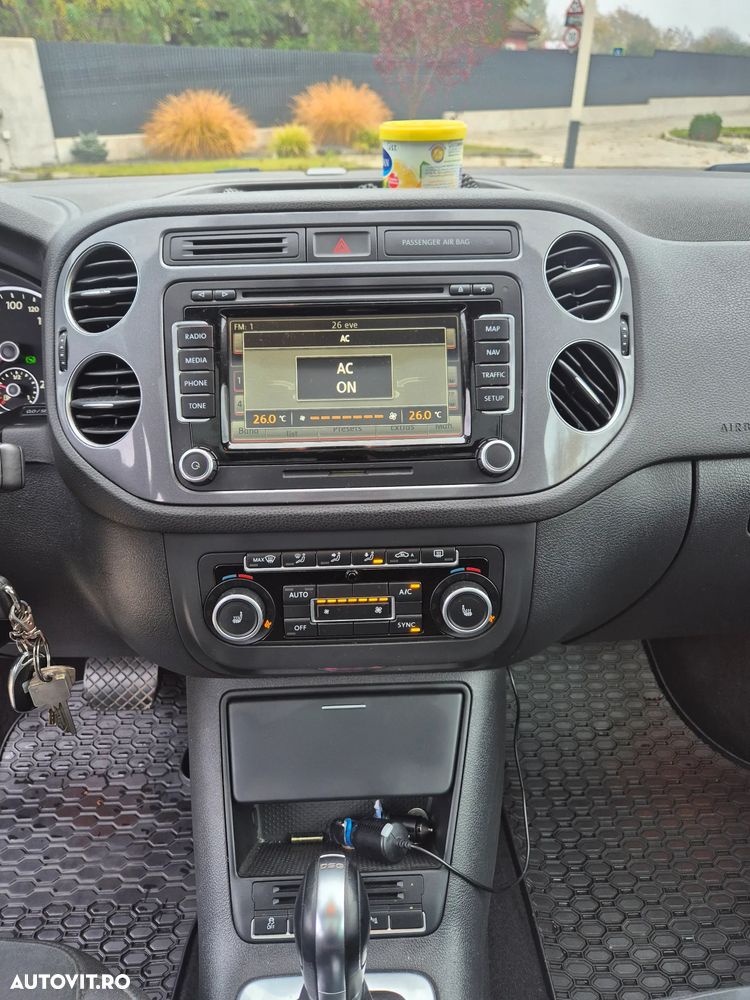 Volkswagen Tiguan - 6