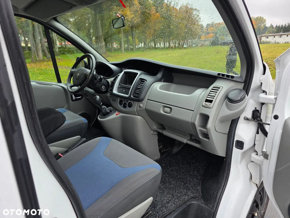 Renault Trafic - 18