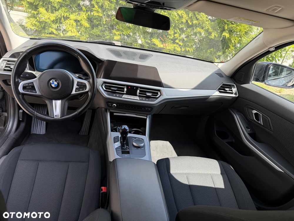 BMW Seria 3 318d mHEV - 7