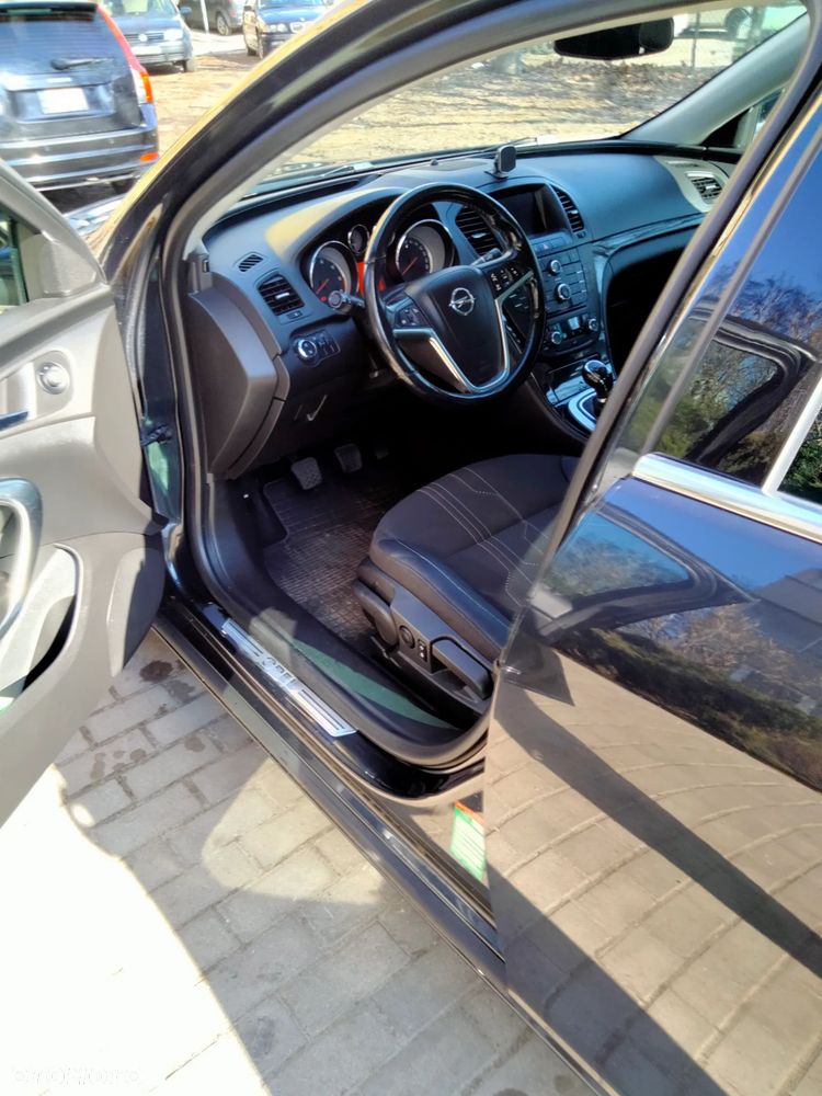 Opel Insignia 2.0 CDTI - 11