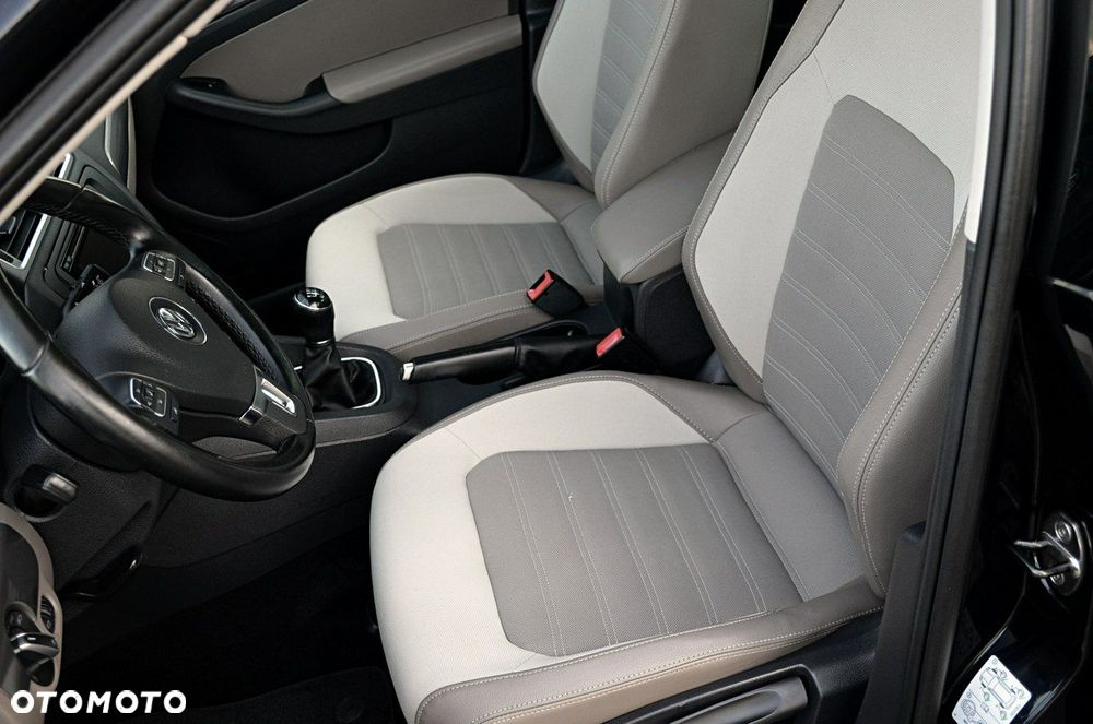 Volkswagen Jetta - 14