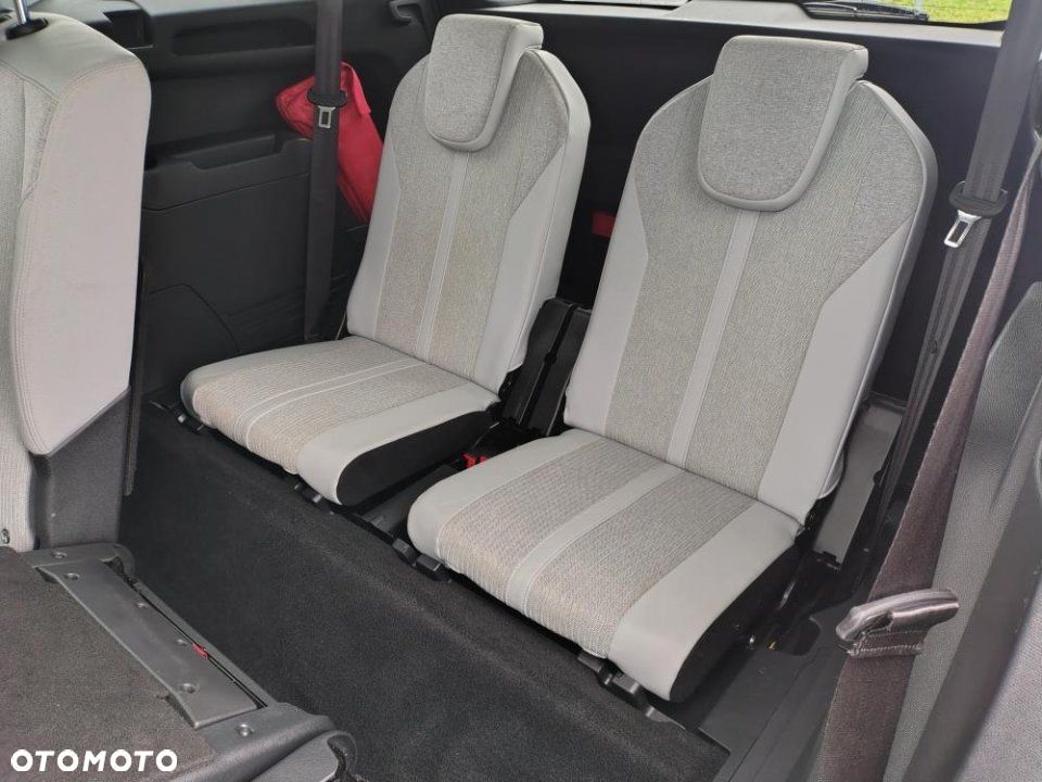Peugeot 5008 - 15