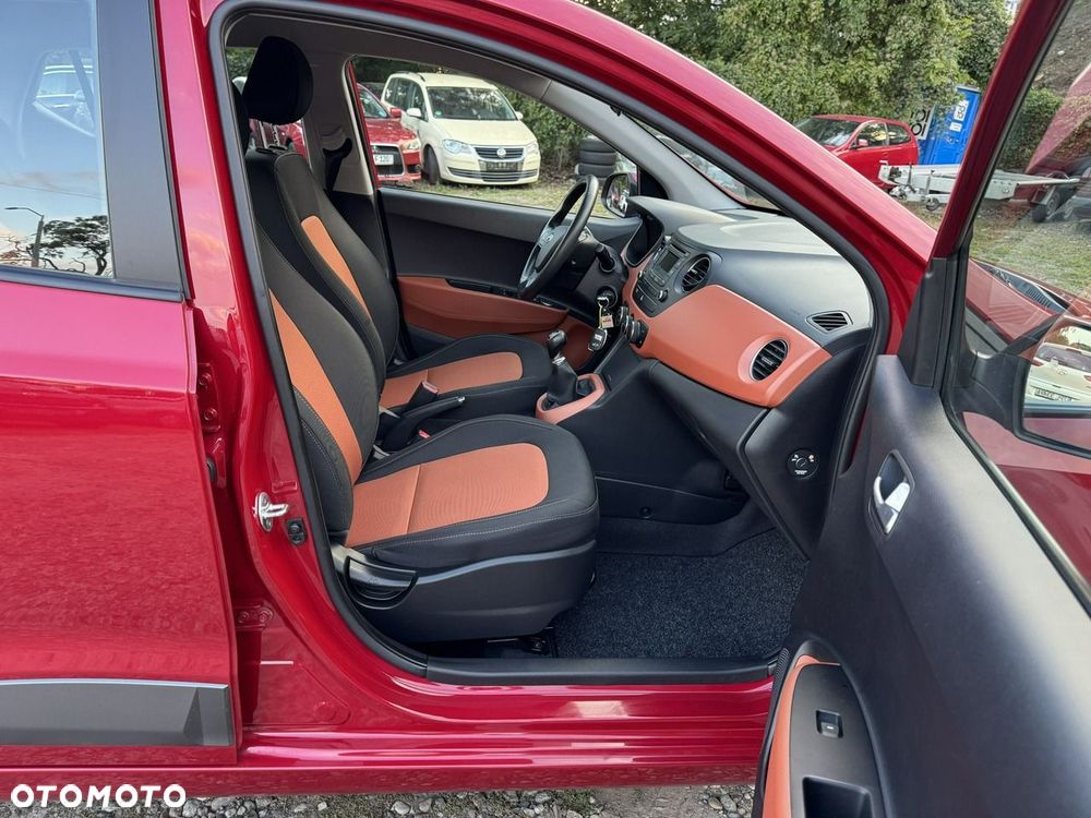 Hyundai i10 - 12