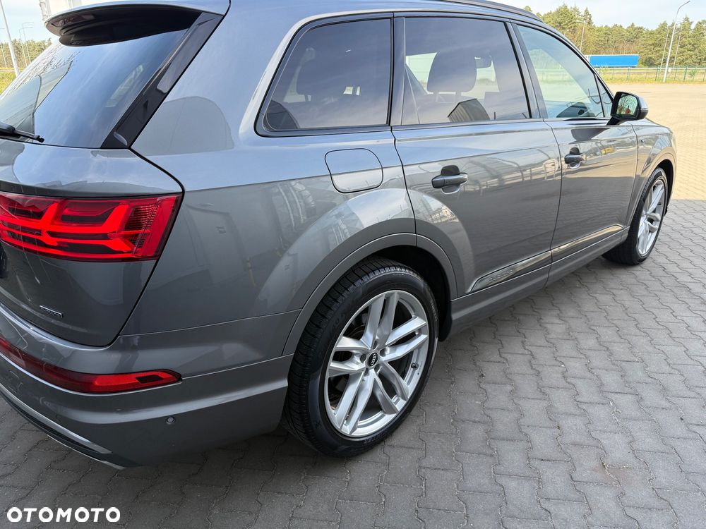 Audi Q7 3.0 TDI ultra Quattro Tiptronic - 4