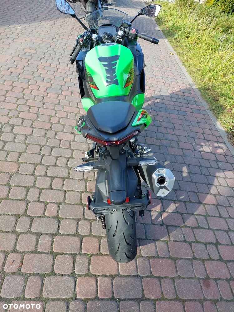 Kawasaki Ninja - 4