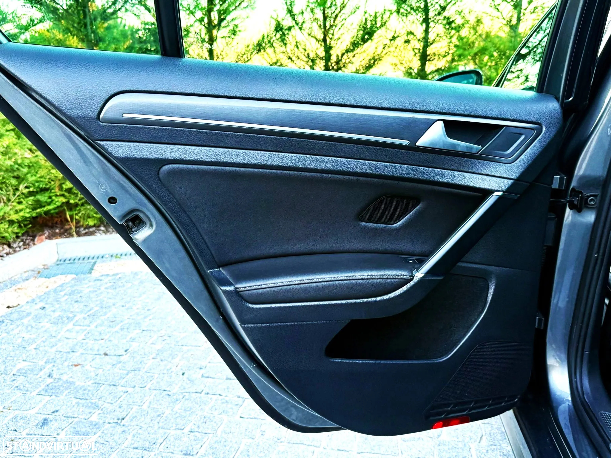 VW Golf 2.0 TDI GTD DSG - 22