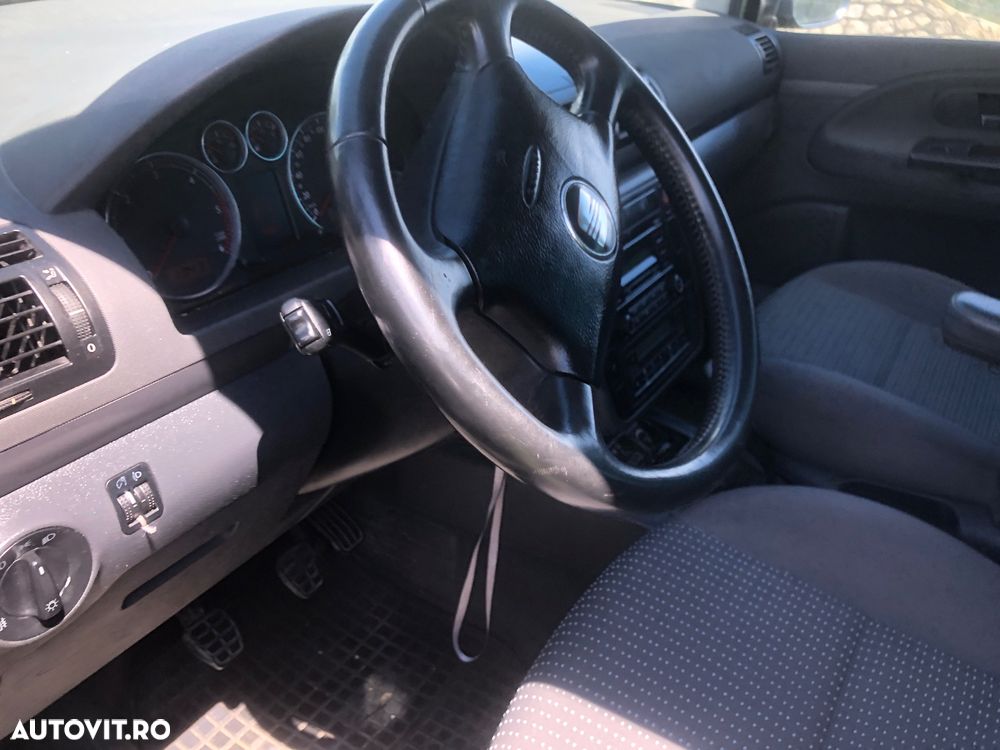 Volkswagen Sharan - 15