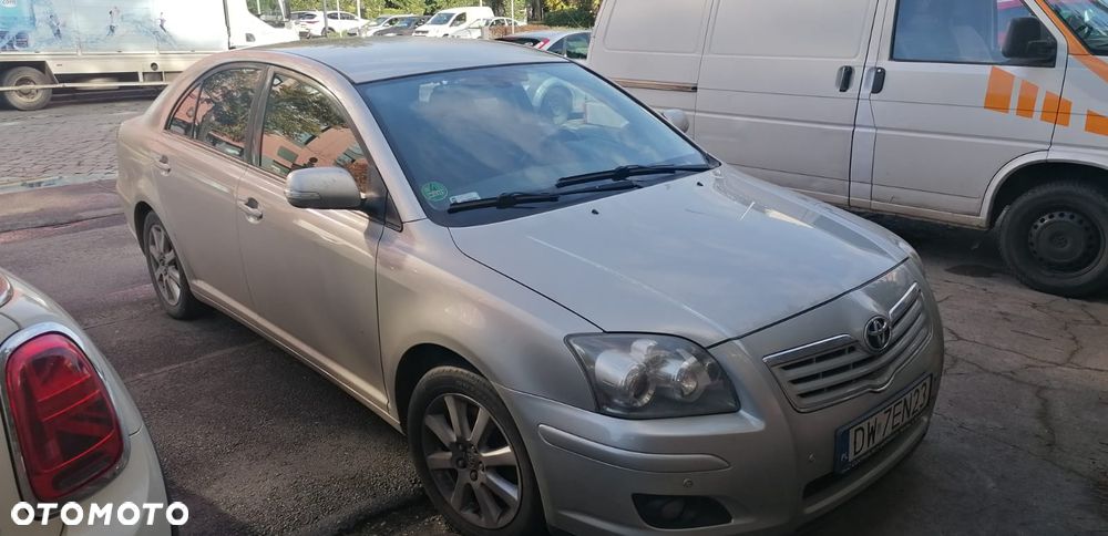Toyota Avensis - 6