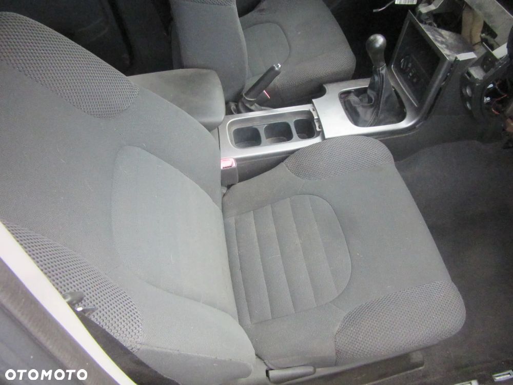 KANAPA FOTELE BOCZKI Nissan Pathfinder 2005 Wszystkie części - 1
