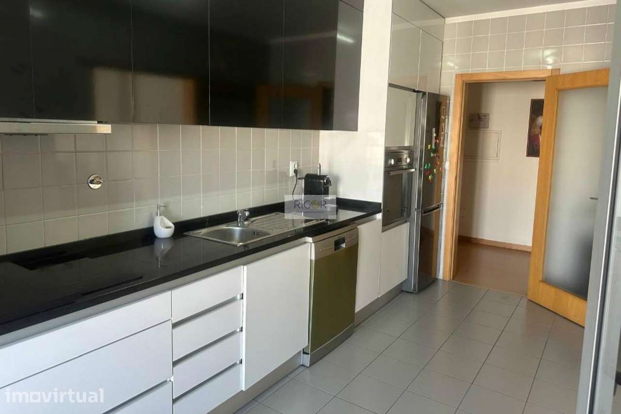 Apartamento T3 no último piso com 2 frentes de orientação na Cidade da - Grande imagem: 3/15