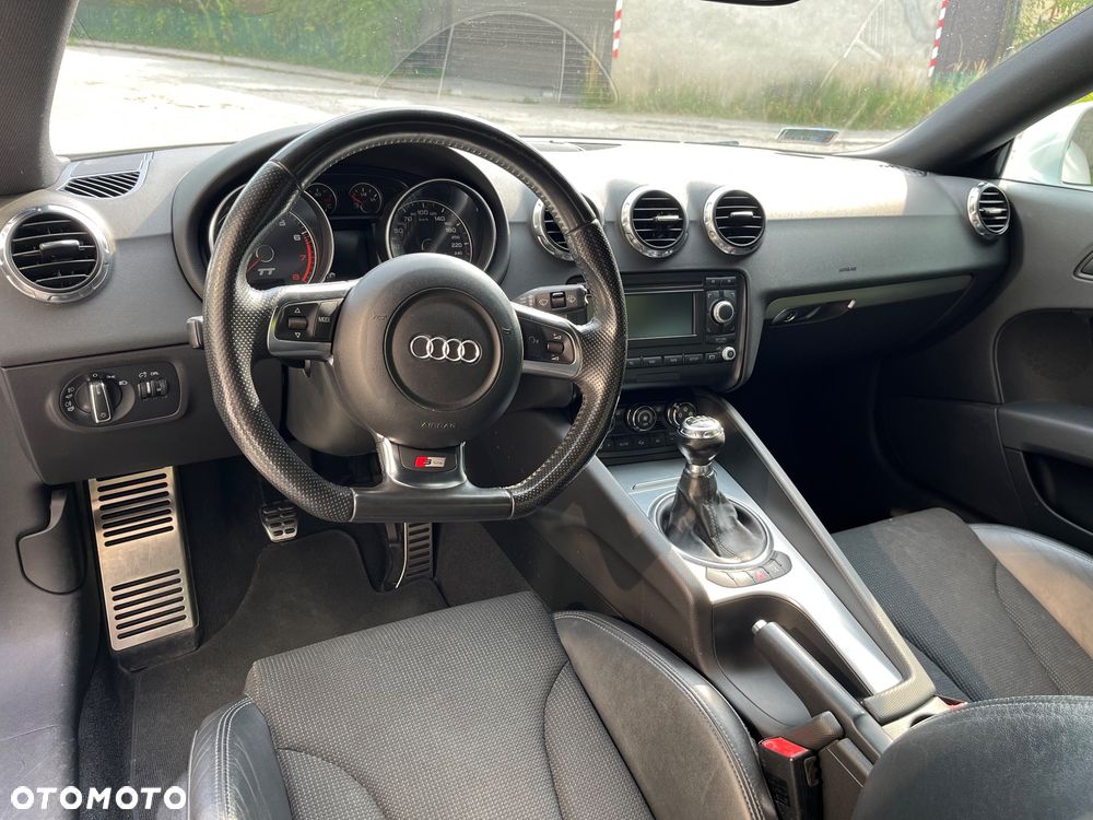 Audi TT Coupé - 10