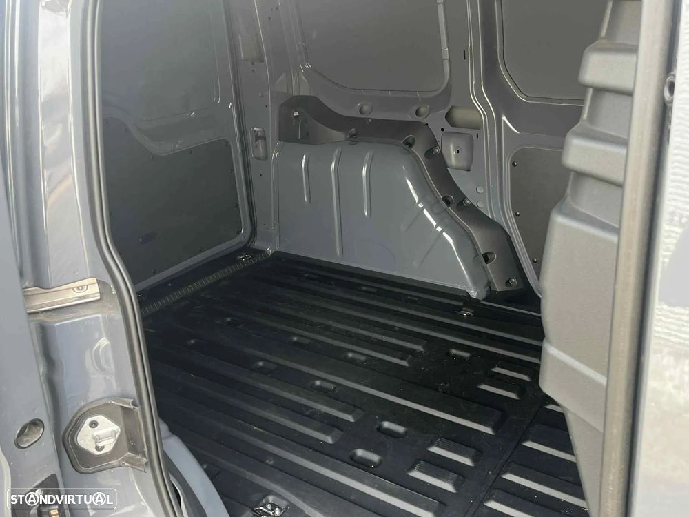 VW Caddy Cargo 2.0 TDi Business 102cv - 27