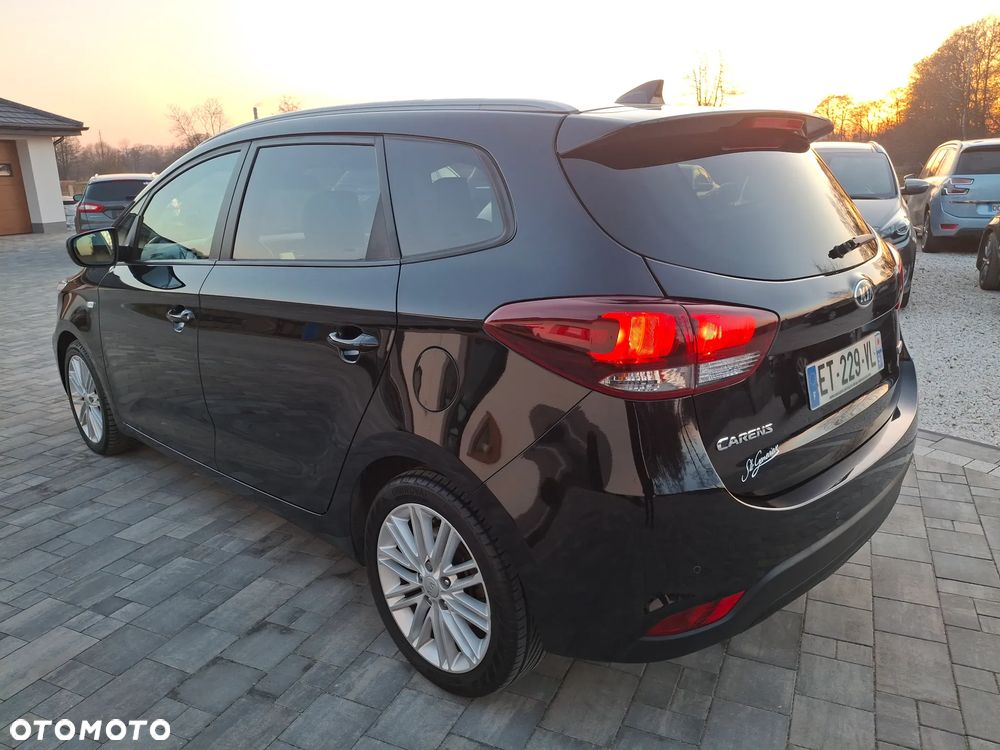 Kia Carens 1.7 CRDi 141 Edition 7 - 6